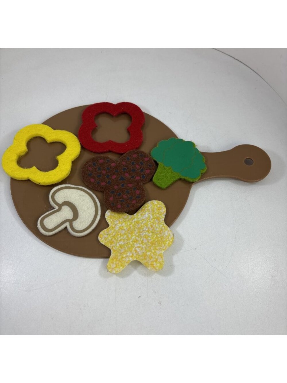 Melissa & Doug Felt Food Pizza Toppings & Pizza Paddle Pretend Play Food